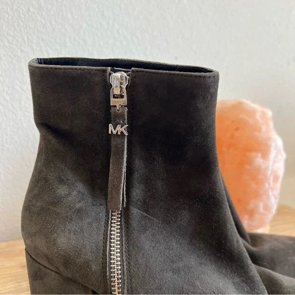 Like new! Michael Kors Gray Suede Dawson Ankle Booties - Picture 3 of 9